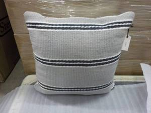 18 square Pillow...