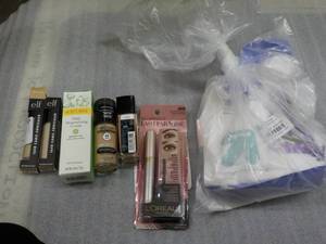 Make up, Moisturing Cream and Bath ...