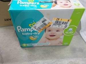 Box of Pampers 186 diapers size 2...