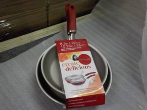 Set of 2 Rachael Ray Cookware...