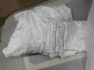 1 Fitted King Sheet and 4 Matching ...