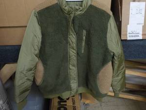 Universal Thread XXL Quilted Winter...