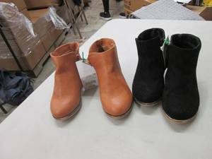 2 pairs of size 8 Cat and Jack Girl...