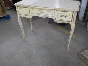 Vanity 40x 30 x 18 with 2 Drawers...