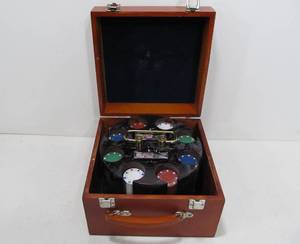 lot 128 image: Brand New Poker Chip Set wPortable Wooden Case