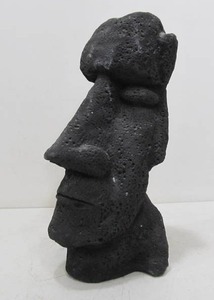 lot 49 image: Carved Lava-Like Stone Easter Island Style Bust Sculpture