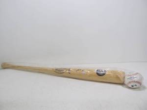 lot 65 image: Full Size Wooden MN TWINS Ben Rever Autographed Bat & Baseball