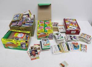lot 106 image: Lot of Assorted Sports Cards