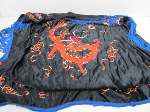 lot 194 image: Vintage Oriental Embroidered Silk Dragon Tapestry