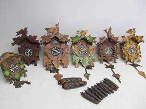 lot 215 image: Lot of 6 Vintage Black Forest Cuckoo Clocks