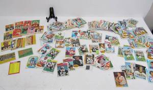 lot 228 image: Lot of Vintage Football Cards