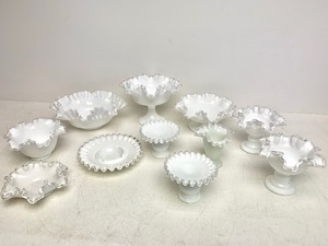 lot 162 image: Collection of Vintage FENTON Silver Crest Glass 