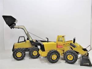 lot 256 image: 2 Large TONKA Construction Vehicles