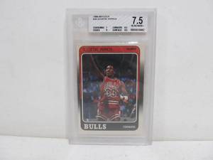 lot 262 image: Scottie Pippen Rookie Basketball Card - Graded 7.5
