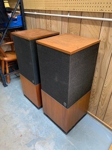 lot 3 image: Large Working Matching Pair of RTR Model 280 DR Tower Speakers