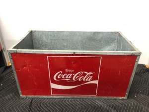 lot 179 image: LARGE Vintage Coca Cola Metal Cooler