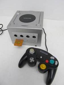 lot 313 image: Nintendo Gamecube Video Game System