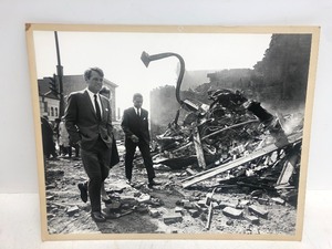 lot 216 image: Original 1960s LARGE Civil Rights Movement Photo by White House Photographer Roddey Mims - Robert Kennedy