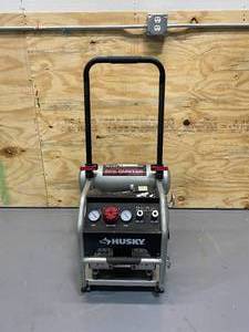 lot 9 image: HUSKY 4.5 Gal. Portable Electric-Powered Silent Air Compressor