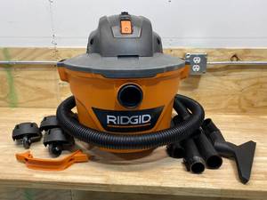 lot 17 image: RIDGID 9 Gal. 4.25-Peak HP NXT WetDry Shop Vacuum with Filter, Hose and Accessories