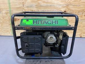 lot 96 image: HITACHI E43 4,300-watt 8 HP portable generator