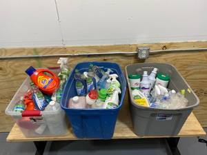 lot 67 image: Lot of Various Cleaning Supplies