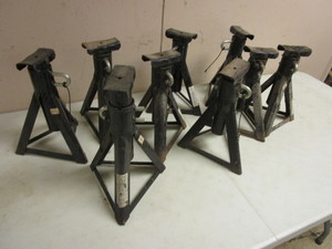 JACK STANDS