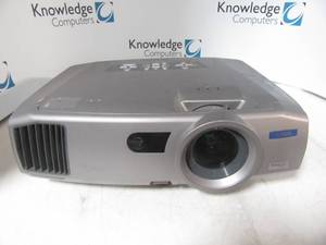 lot 31 image: Epson powerlite 7800p EMP-7800 Projector &nbspNative Resolution1024 x 768&nbspBrightness3000 - 3500 lumens&nbspTypeLCD