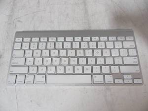 lot 78 image: Apple Wireless Keyboard  A1314