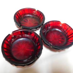 AVON CAPE COD-ASHTRAYS