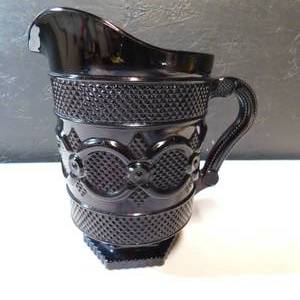 AVON CAPE COD-WATER PITCHER
