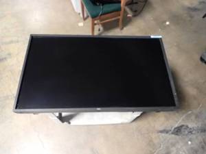 lot 5 image: NEC&nbspMultisync P401 L408TM