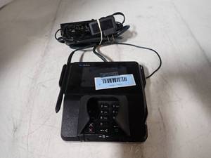 lot 58 image: Verifone&nbspMX915 POS StationReader