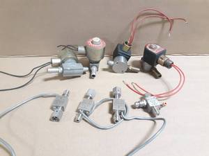 lot 44 image: Swagelok 316SS & Honeywell Skinner Solenoid Valves