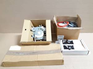 lot 75 image: Networking and HP LaserJet Parts