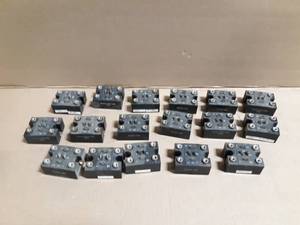 lot 98 image: (17) Solid State Relays