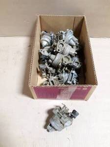 lot 178 image: (13) KEI HIN Small Engine Carburetors