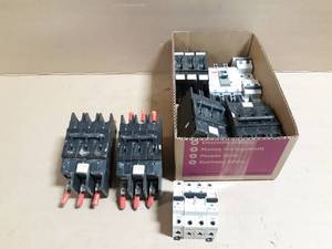 lot 183 image: Assorted Circuit Breakers