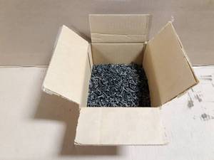 lot 214 image: 5 LBS #4-40 Machine Screws 58 Long