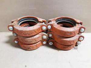 lot 305 image: (6) Victaulic 4 Pipe Coupler