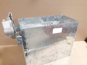 lot 376 image: 24x12 Damper w Honeywell Actuator