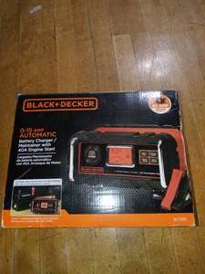 BLACKDECKER 15 Amp Battery Charger with 40 Amp Engine Start - open box not used