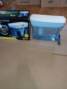 ZeroWater 30-Cup Ready-Pour- Water Pitcher Filter in Blue with Filtration System by Zero Water -open box not used
