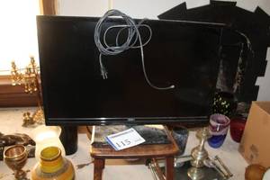 lot 115 image: Seiki 32 Flat Screen TV