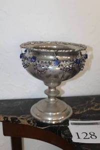 lot 128 image: Metal Service Dish