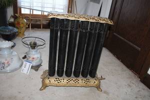 lot 117 image: Heat Register