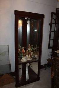 lot 4 image: Ornate Wood Dining Room Corner Hutch China Cabinet