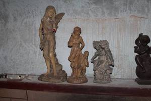 lot 156 image: Lot of (3) Table Dcor - Angel, Woman with child, Two Children