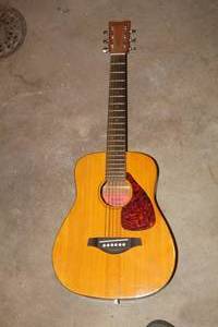 lot 180 image: Yamaha FG Junior 6-String Guitar JR1