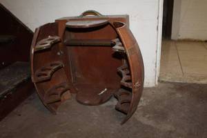 lot 182 image: Vintage Barrel Cabinet